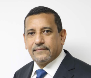 Dr. Luis Fernando Amado I.