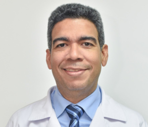 Dr. Renán Araúz Cubilla